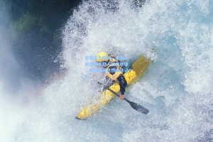 曼联官方回顾，重温红魔客战年轻人经典进球，传奇瞬间点燃欧战记忆